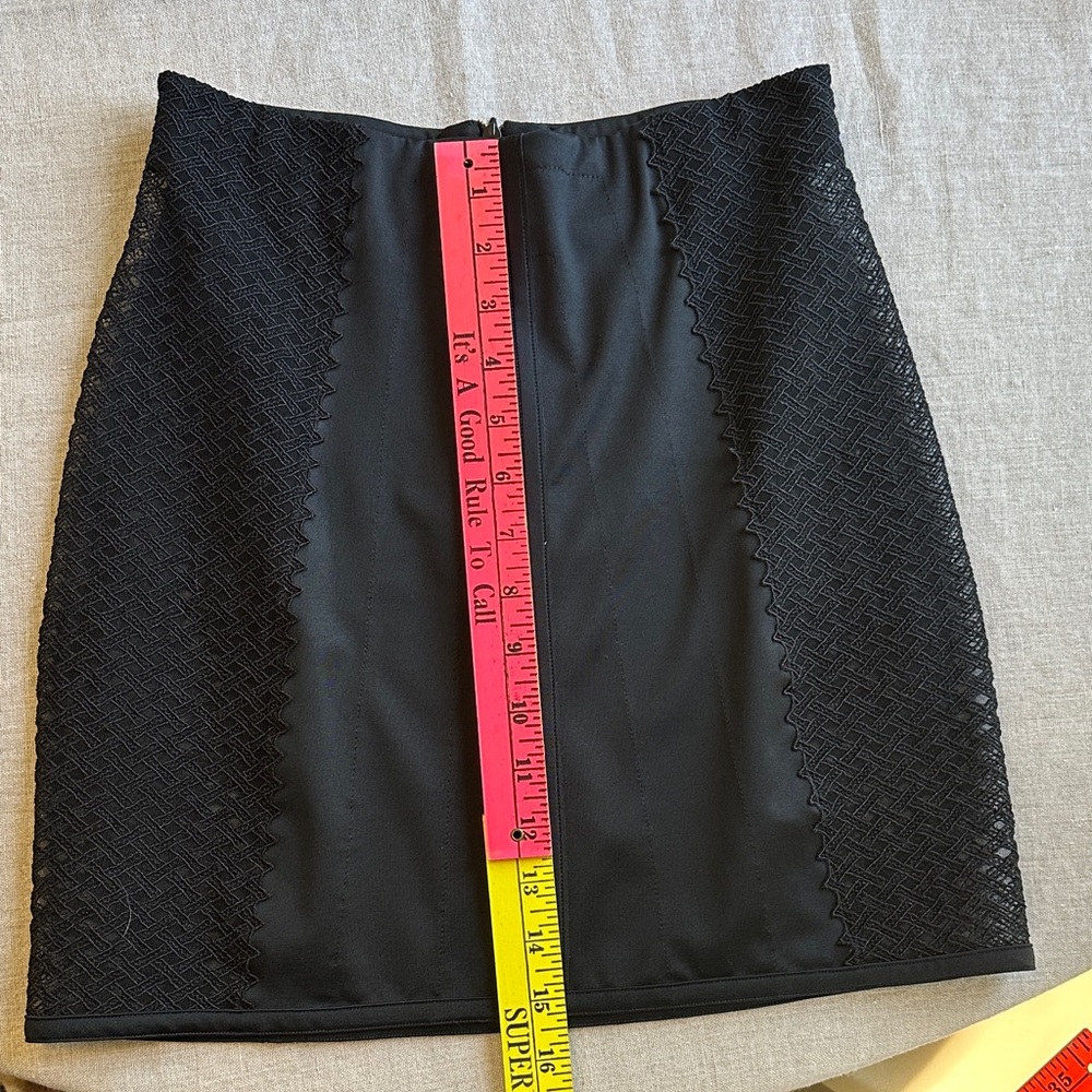 La Perla Greta Girdle Black Appliqué Skirt - Picture 4 of 12